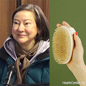 The Health Benefits of Dry Brushing (VIDEO)